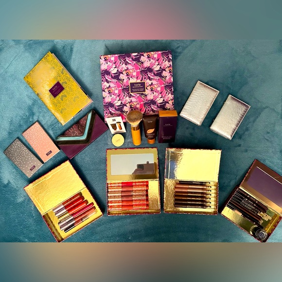 Sold - Picture 1 of 13